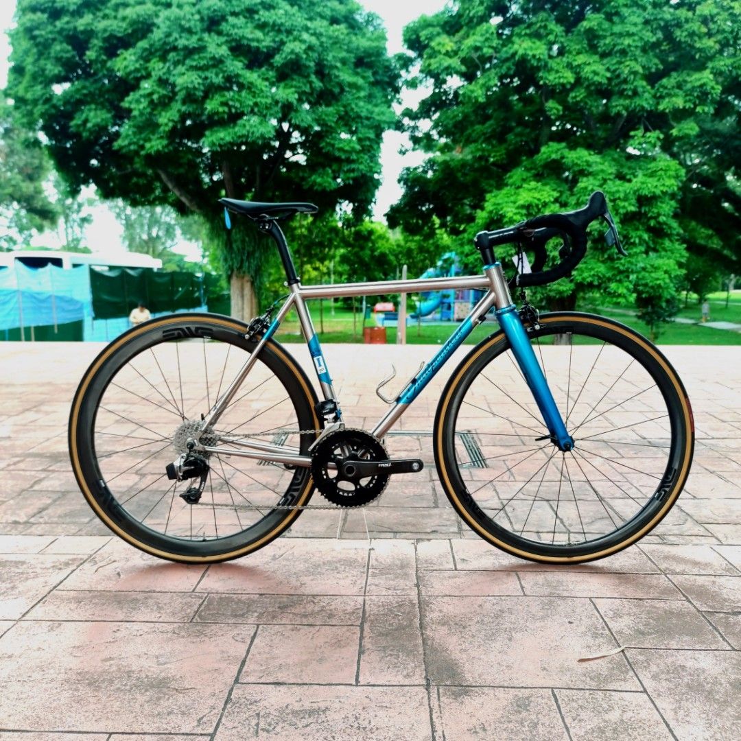 Road bike online carousell