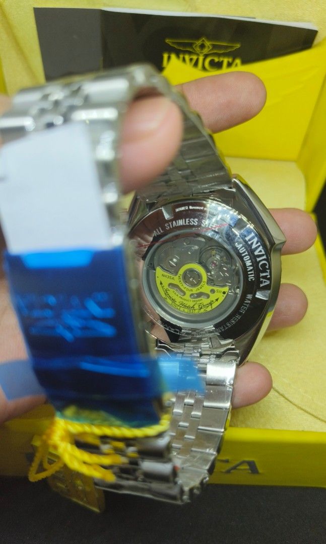 Invicta Automatic Watch (Category: Men's Watches) located in Rizal. Submitted by yves1211 (Listing ID 1239183561, Image 2). Description: Invicta Automatic 30415 Pro Diver Mens Watch Color blue, orange automatic type, 200 meters water resistance stainless steel men's watch. Screw down crystal type flame fusion. Further details on the attached pictures ..