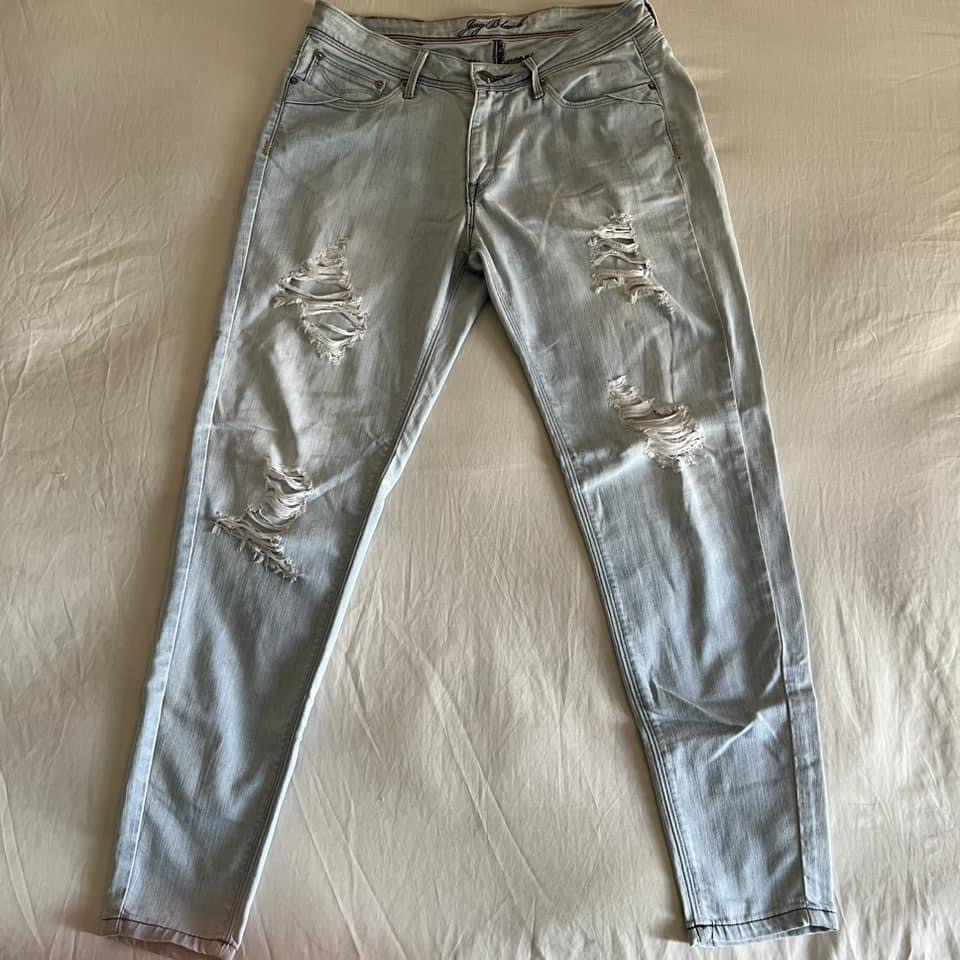 Jag Ripped Jeans on Carousell