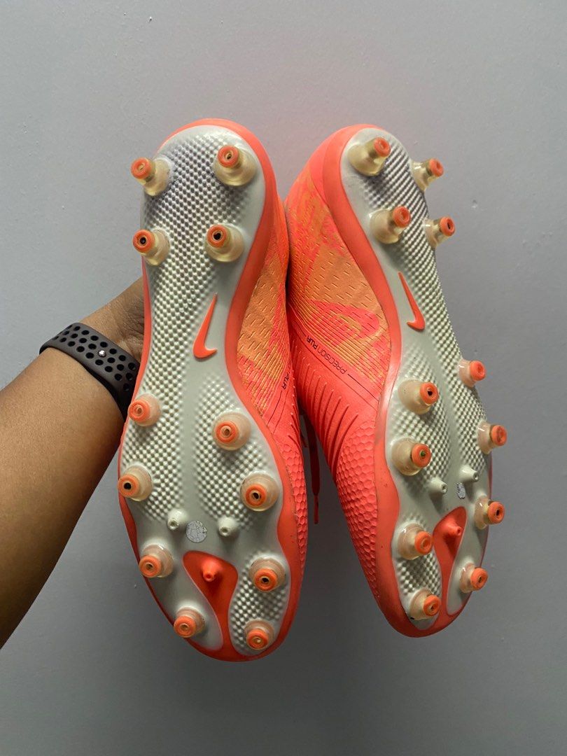 kasut bola nike phantom