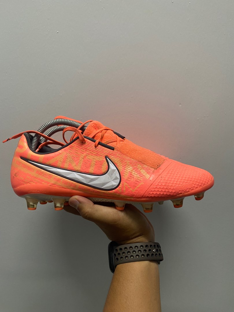 kasut bola nike phantom