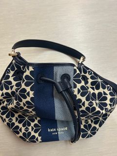 （分類：）位於 。 由 fishalky 提交（商品編號 1239171932，圖片 1）。簡介： 。