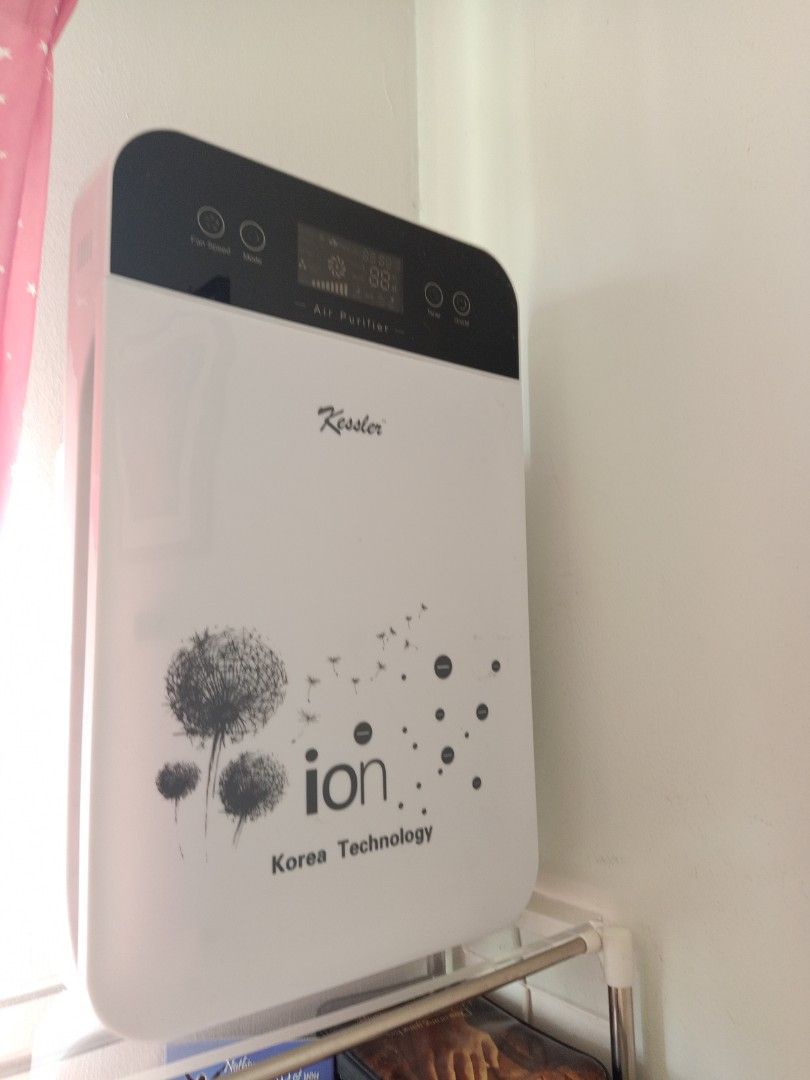 Keesler air outlet purifier