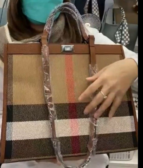 Burberry look store alike handbags