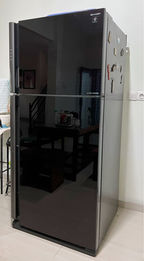 Kulkas 2 Pintu Jumbo Sharp (Batam Only), Kitchen & Appliances di Carousell
