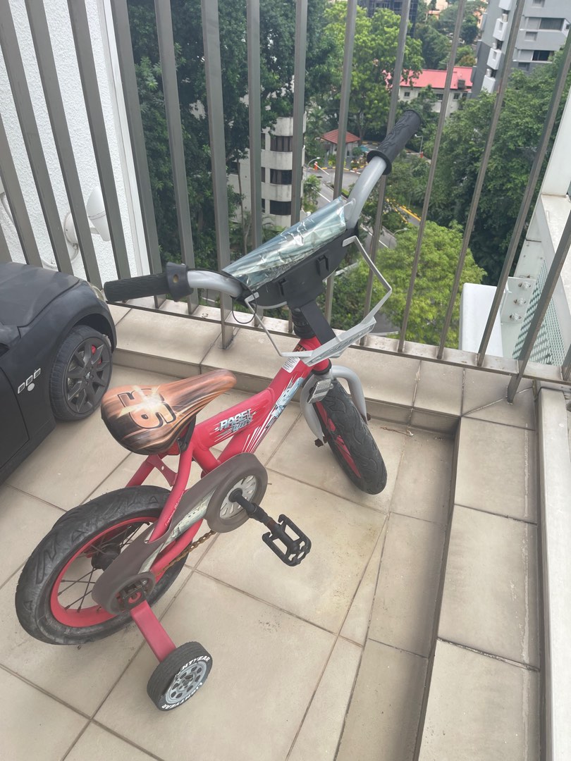 Lightning McQueen bikeFree, Sports Equipment, Bicycles & Parts