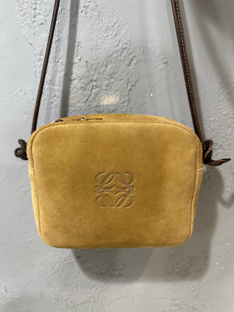 Loewe vintage bag, 女裝, 手袋及銀包, 多用途袋- Carousell