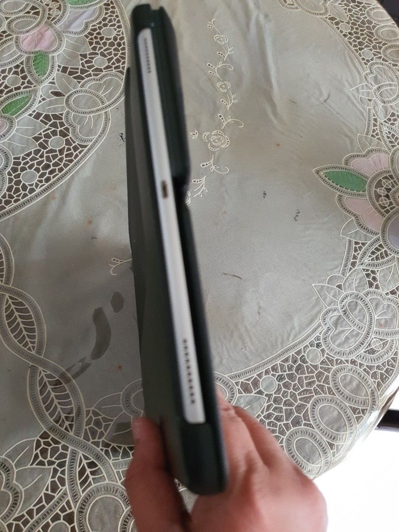 Logitech combo touch for Ipad Pro 12.9 inch (2nd gen) Keyboard case