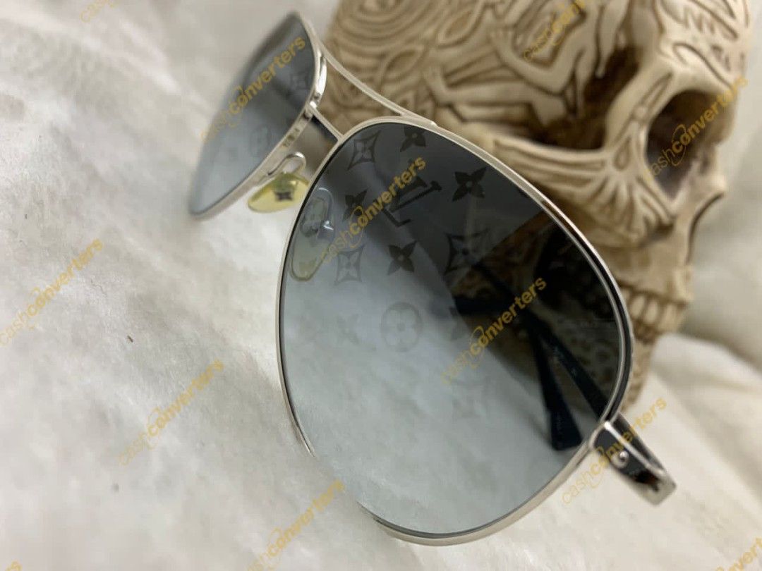 Z0165u shop louis vuitton