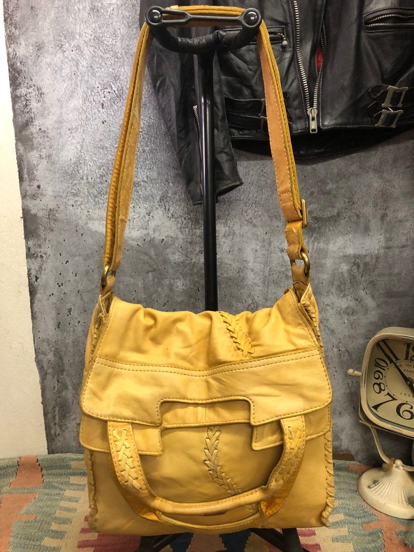 Lucky brand crossbody store bag abbey road