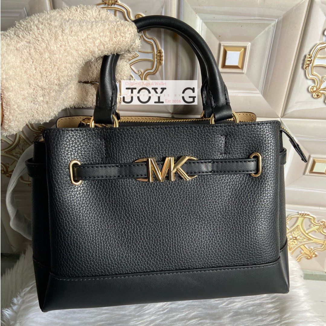 Michael kors handbag black colour (MK), Women's Fashion, Bags & Wallets,  Clutches on Carousell