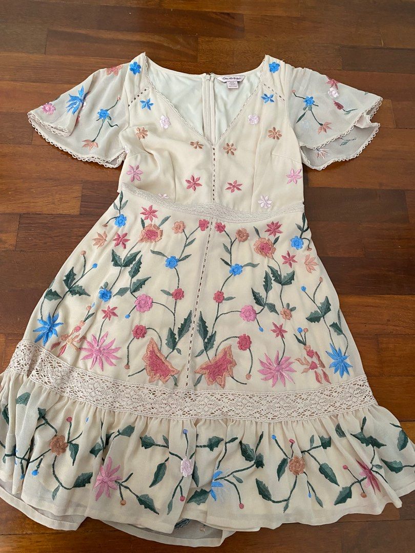 Miss selfridge 2025 embroidered dress