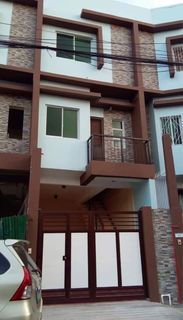 New House for Rent with parking near Mrt, Trinoma and Sm north