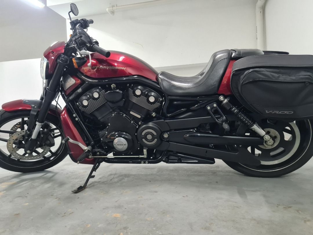Night rod clearance special saddle bags