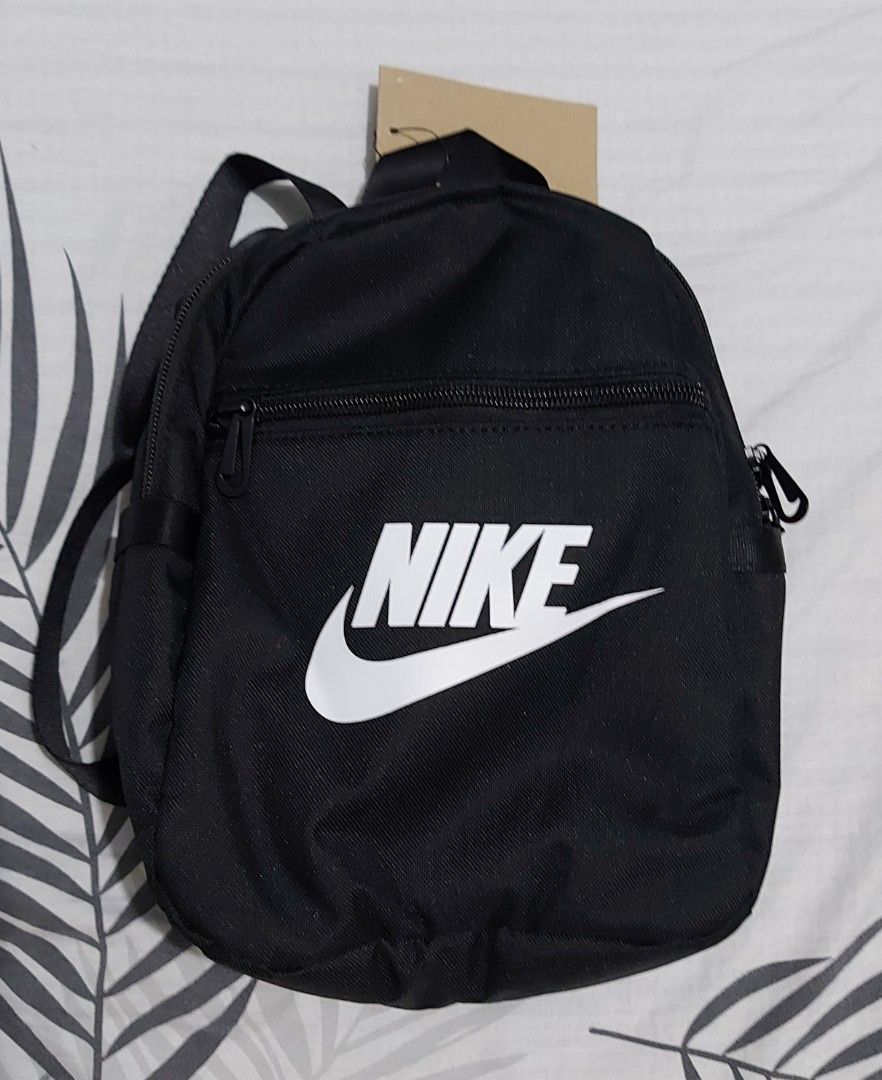 Nike Sportswear Futura 365 mini rucksack in dusty green