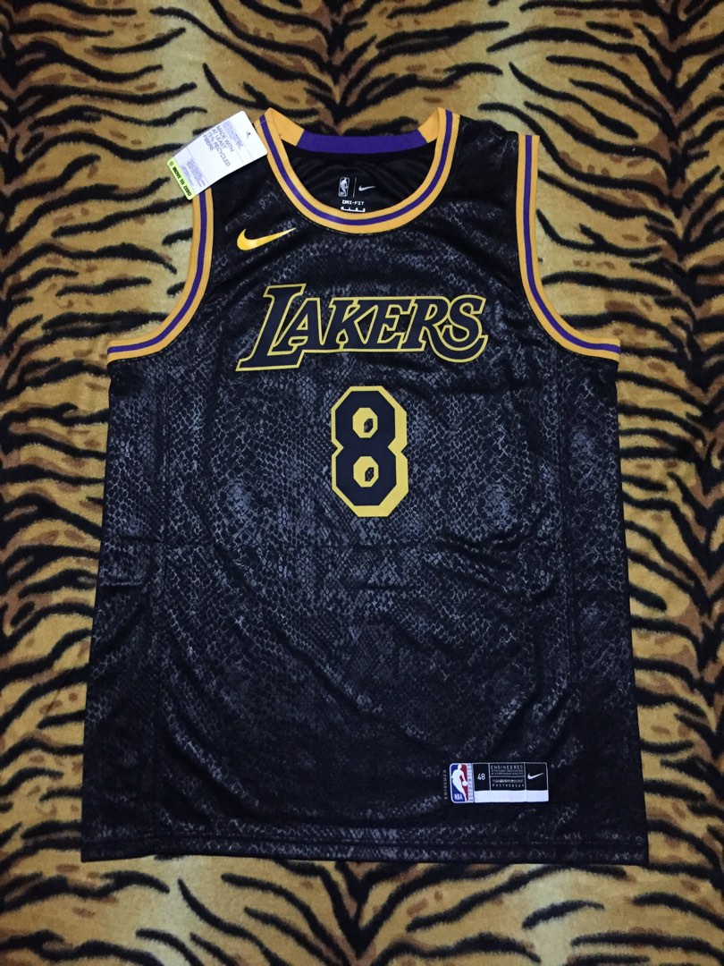 Lakers Kobe Bryant PURE BLACK SNAKE SKIN Design #24 Jersey Lapel Pin
