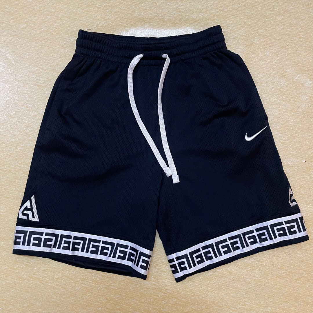 Greek freak outlet shorts nike