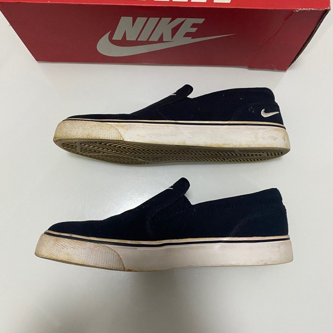 sneakers slip on nike