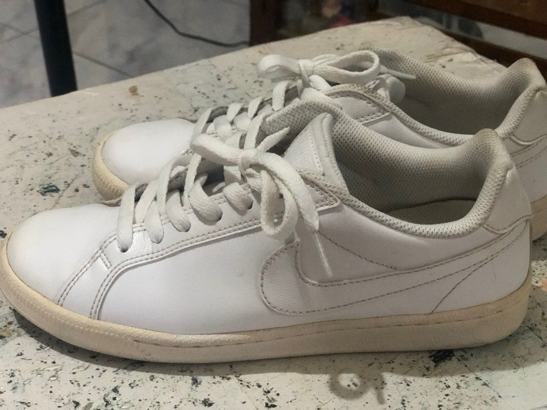 nike white ankle shoes