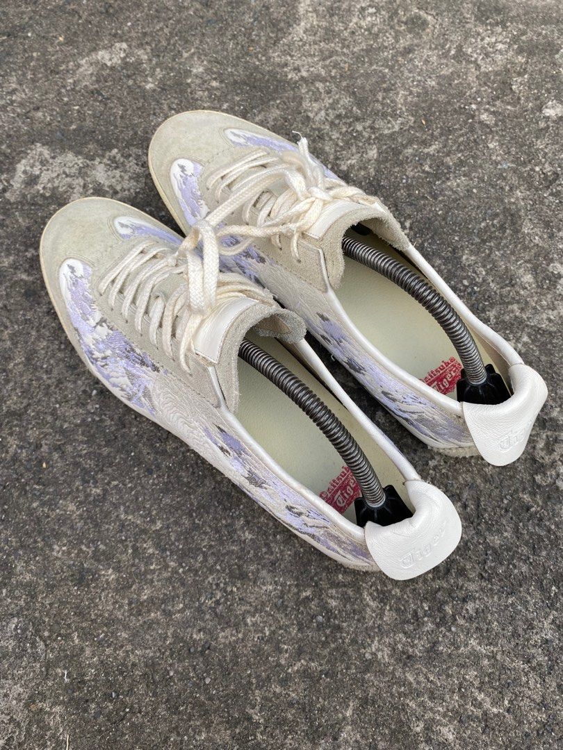 onitsuka tiger glow in the dark