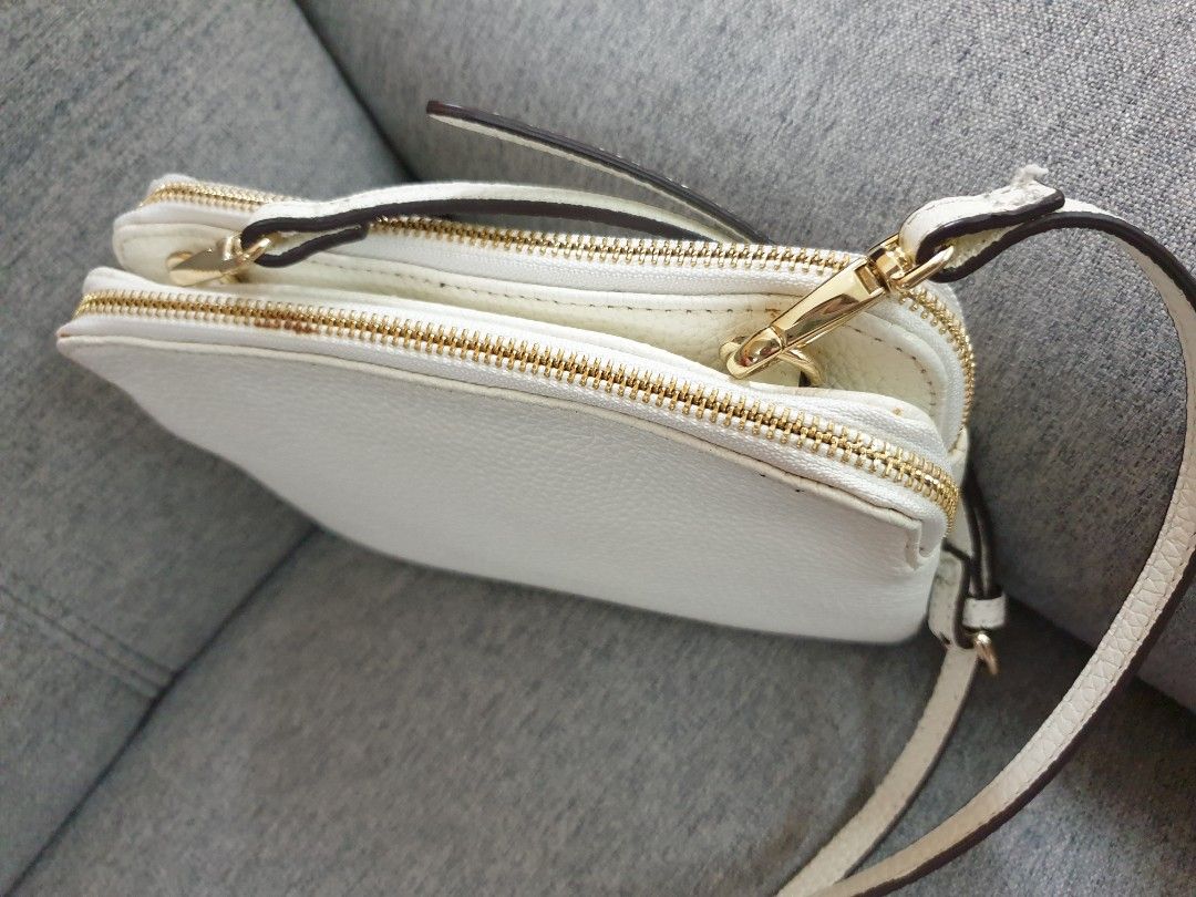 Oroton Sling Bag, Women's Fashion, Bags & Wallets, Crossbody Bags on