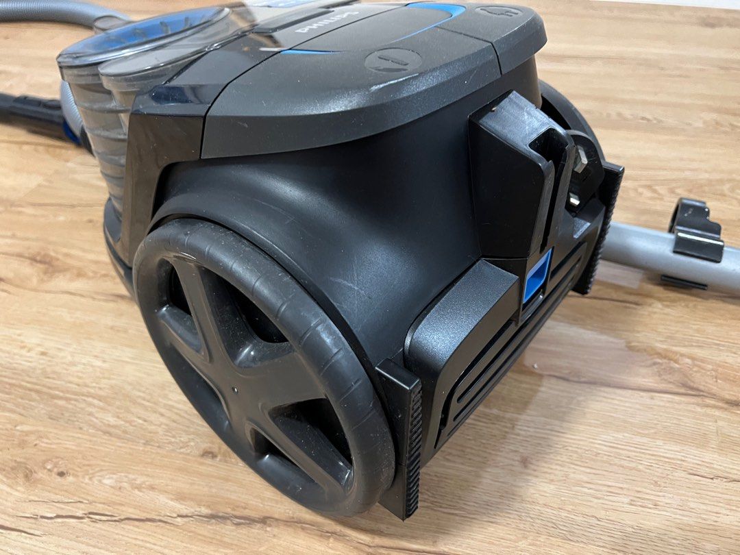 Philips PowerPro Compact 1800W Vacuum, TV & Home Appliances, Vacuum ...