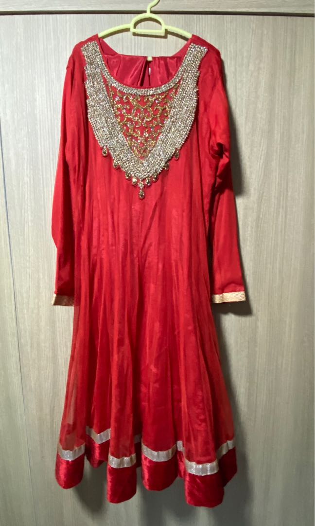 Red sales punjabi suit