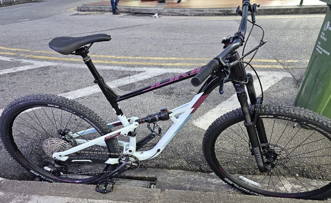 Polygon siskiu d7 clearance dual suspension mountain bike