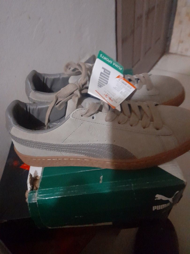 Puma Suede Classic size EUR 42 UK 8 Men s Fashion Footwear