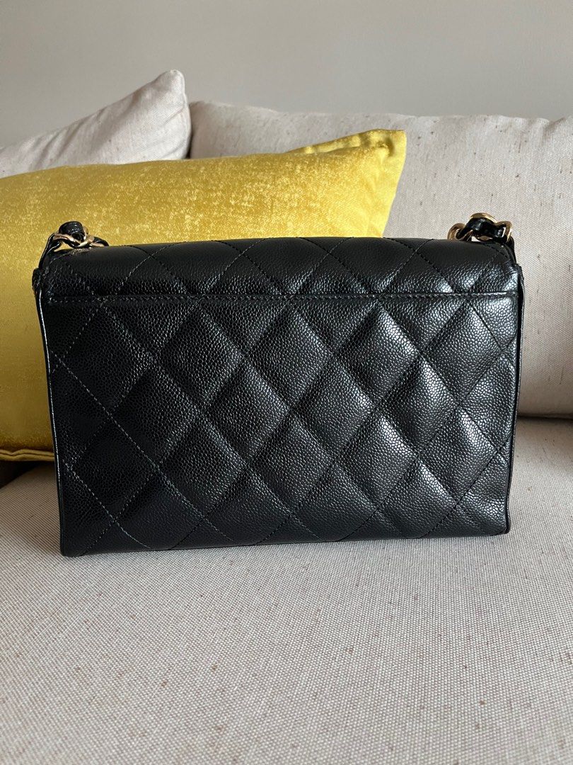RARE Chanel Black Caviar Vintage Single Flap Bag, Luxury, Bags & Wallets on  Carousell