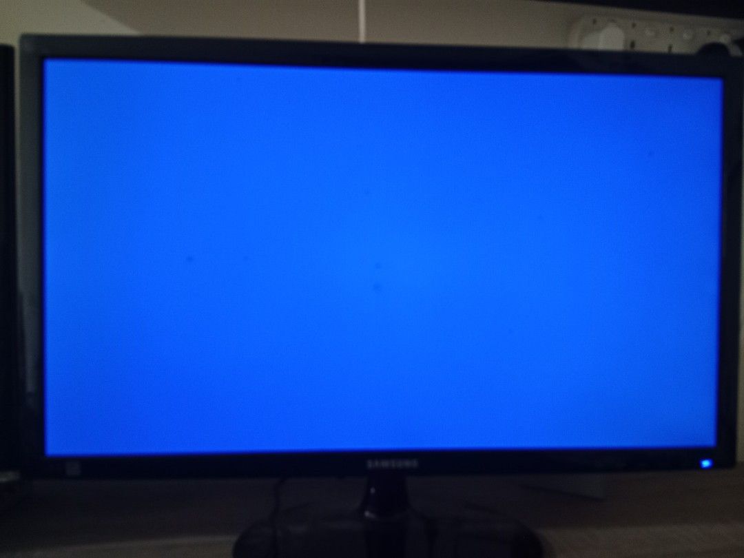 Samsung S24D300H Monitor Screen 24", Computers & Tech, Parts ...