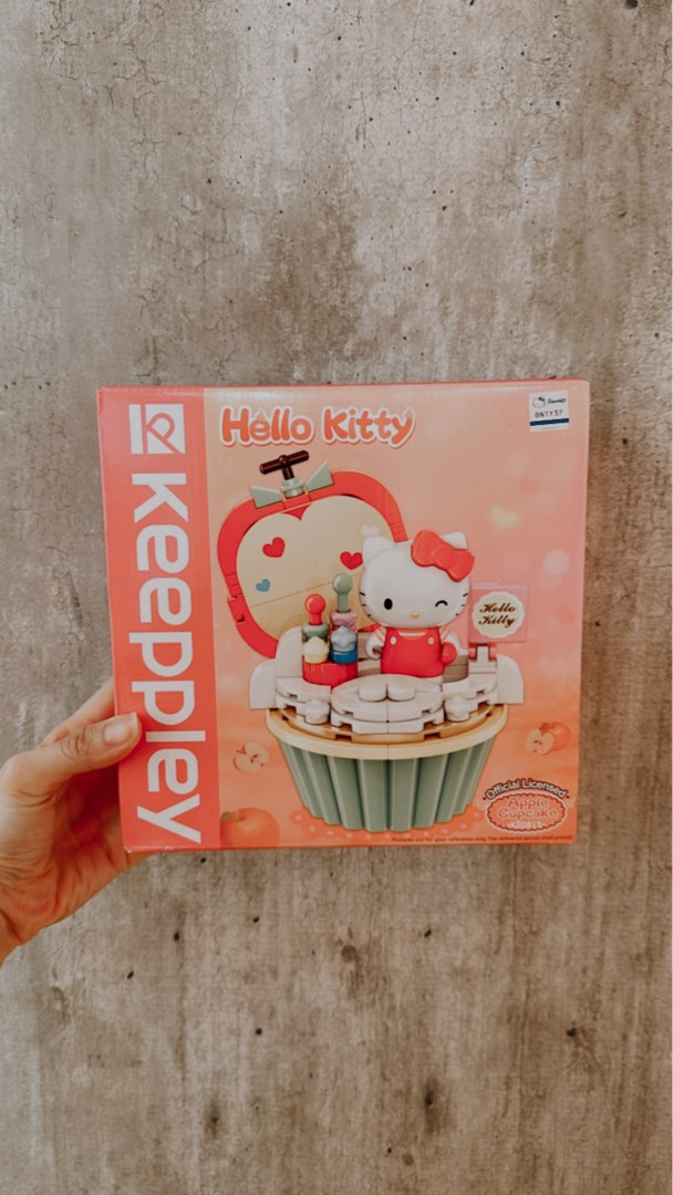 SANRIO Keeppley Hello Kitty DIY Building Display, Hobbies & Toys, Toys