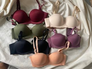 (Category: ) located in . Submitted by Daichy (Listing ID 1239197144, Image 1). Description: .