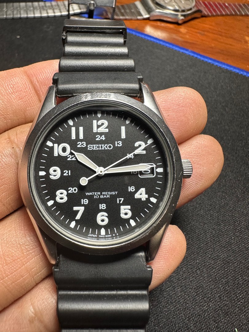 Seiko spirit shop military quartz sbca001