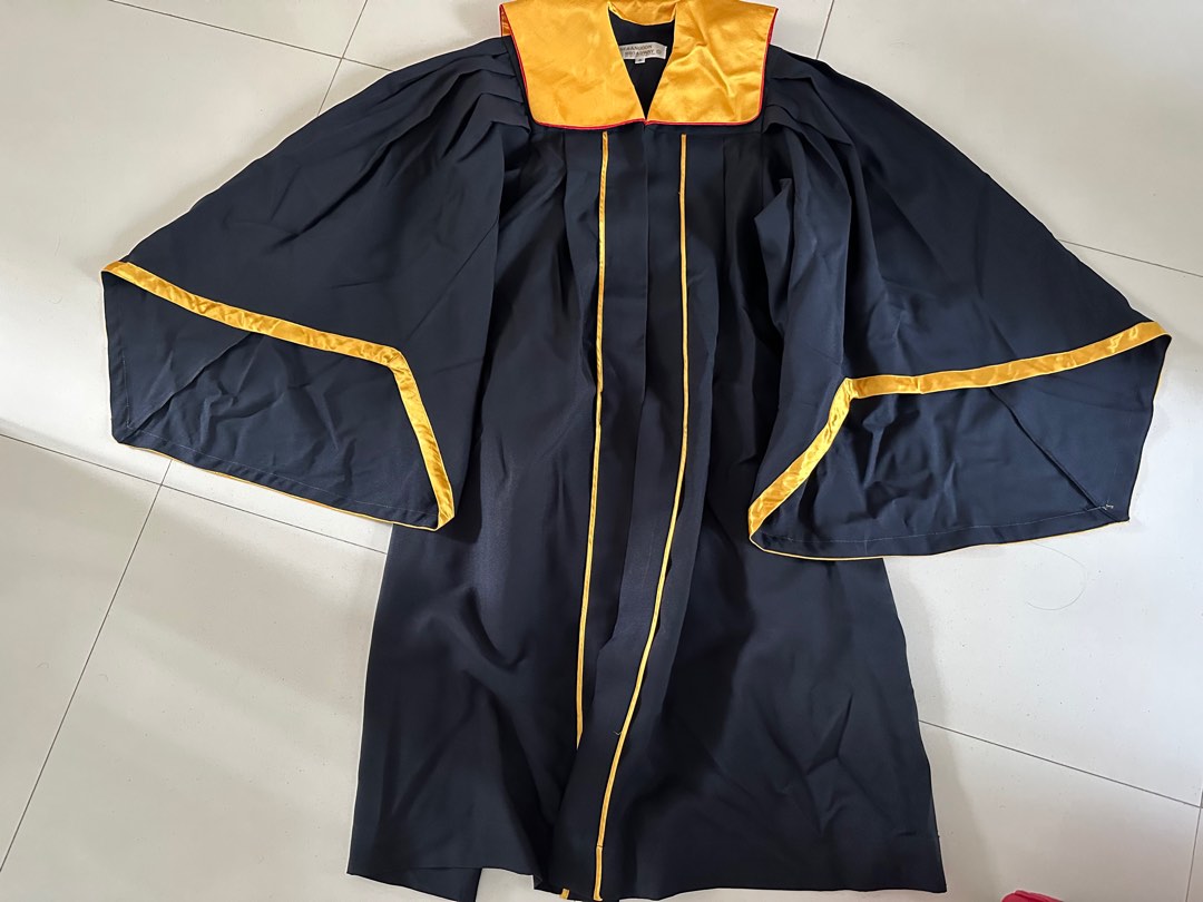 Singapore Polytechnic's Graduation Gown, Sports Equipment, Other Sports  Equipment and Supplies on Carousell