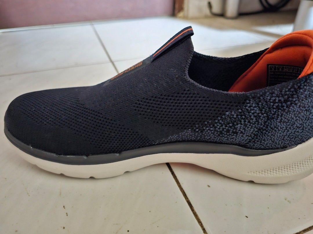 Go walker hotsell shoes