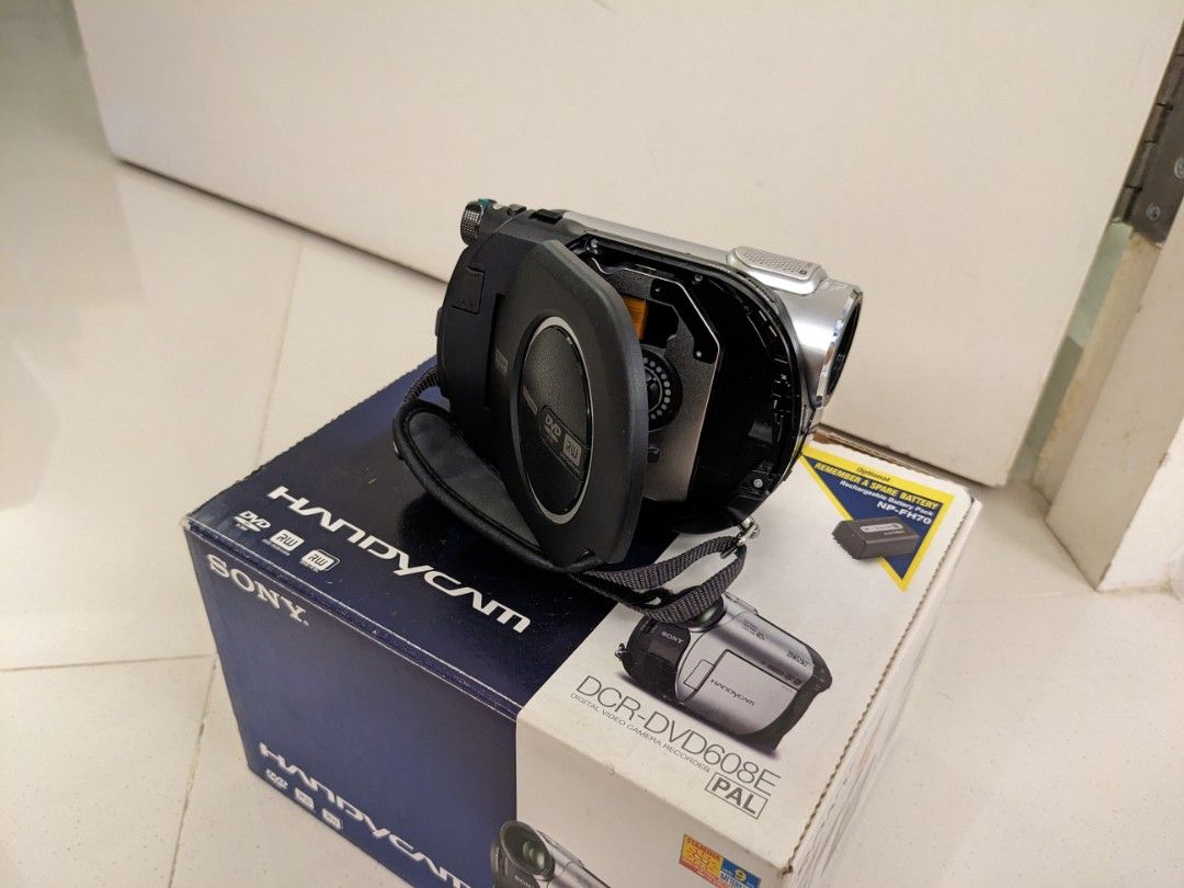 Sony Handycam DCRDVD 608E, Photography, Video Cameras on Carousell