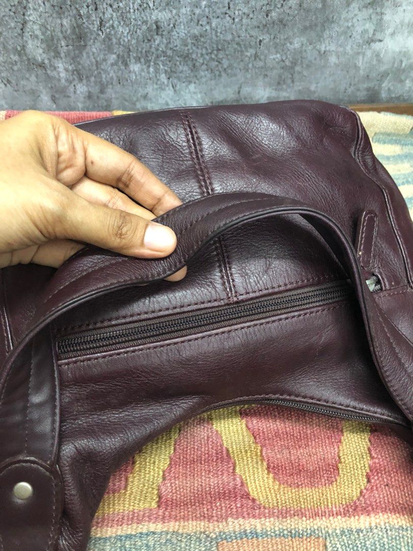 St john's bay deals handbags leather