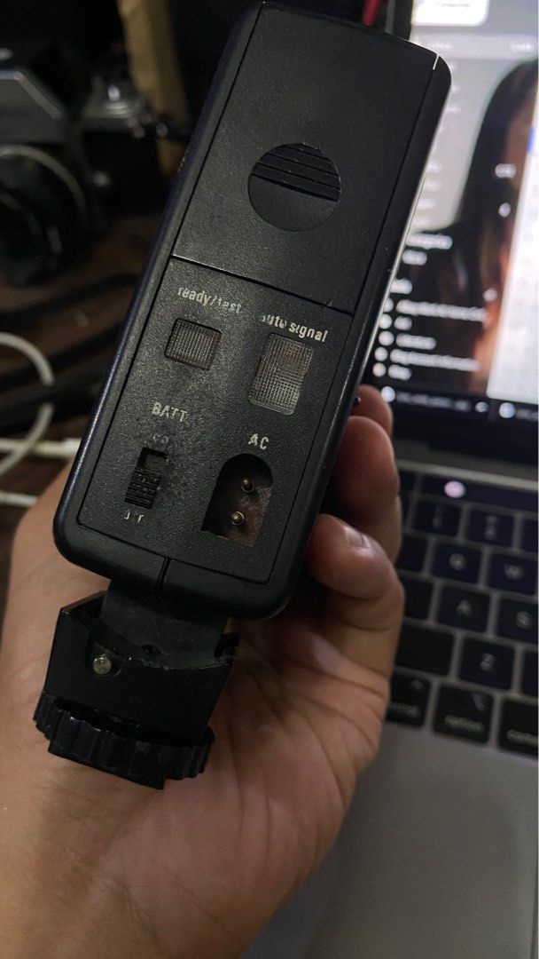 Sunpak Auto 25SR Thyristpr (Category: Flashes) located in Tabaco. Submitted by cinemahilig (Listing ID 1239289871, Image 3). Description: Good working condition. Item location: Tabaco City, Albay. 09395763344.
