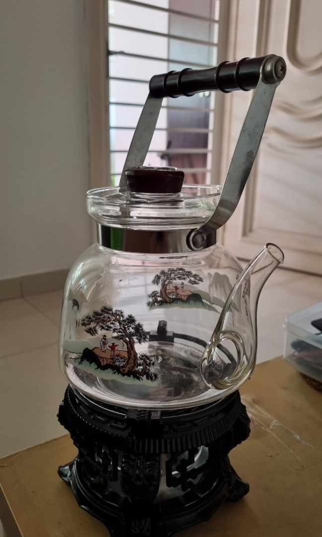 Teapot with Heater, TV & Home Appliances, Kitchen Appliances, Other Kitchen Appliances on Carousell