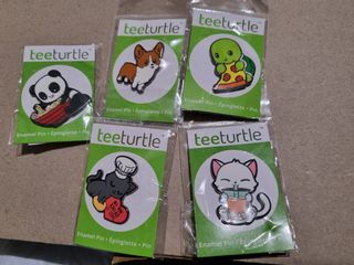 Tee turtle badges
