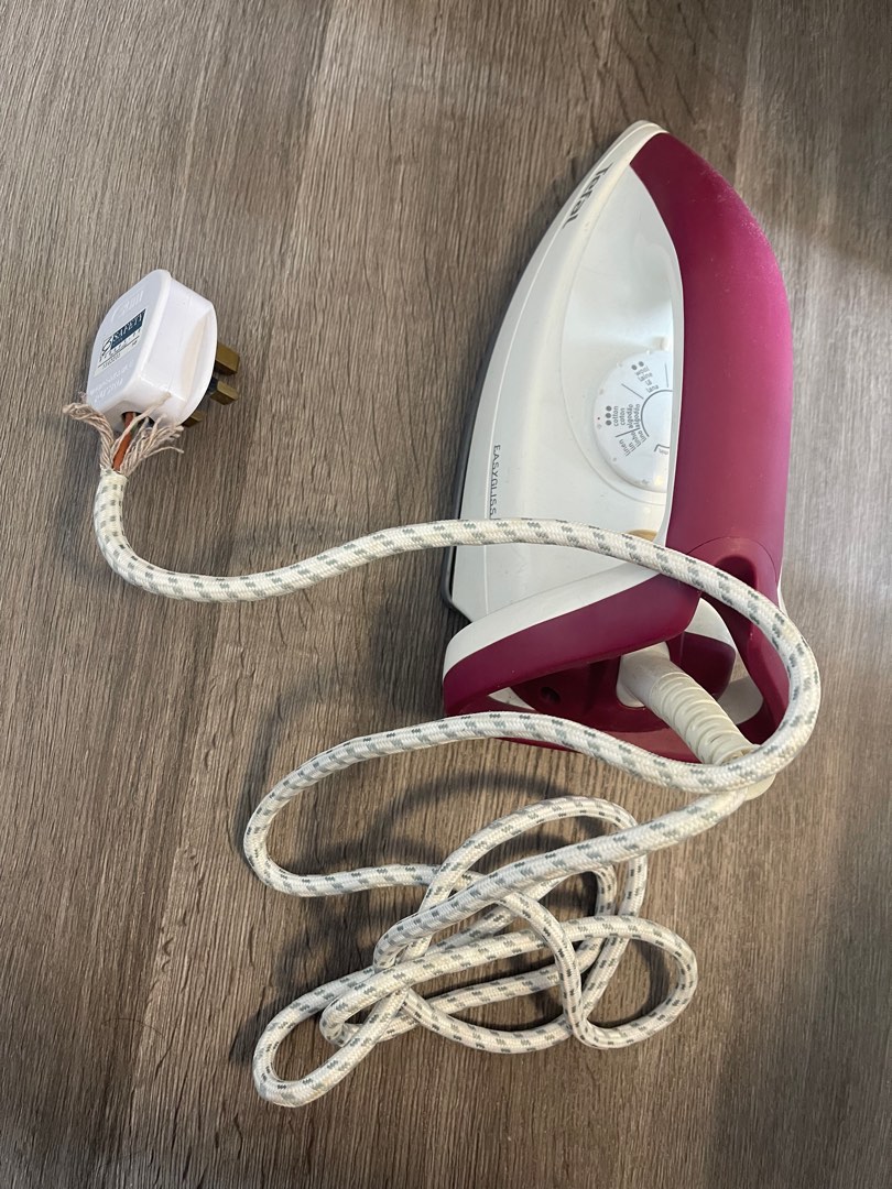 Tefal iron, TV & Home Appliances, Irons & Steamers on Carousell