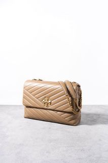 Tory Burch Kira Chevron Convertible Shoulder Bag in Sandpiper