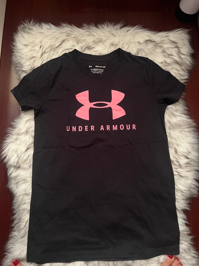 Under armour gym tshirts on Carousell