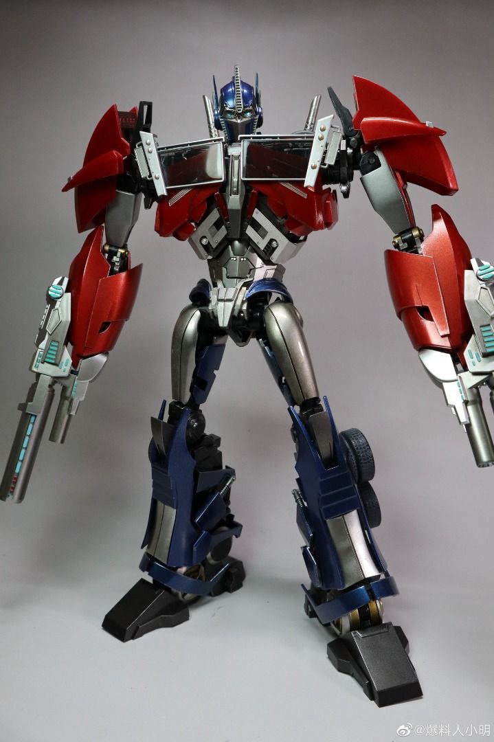 Iron Warrior IW-07 Leader (DLX TFP Optimus Prime) Non