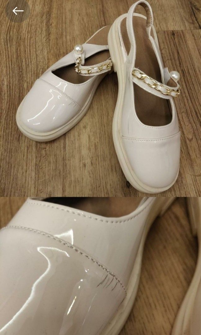 Gold discount pearl shoes