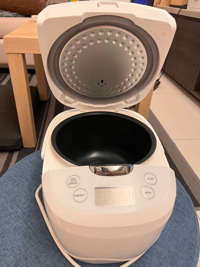 Used SHARP rice cooker, like new., TV & Home Appliances, Kitchen