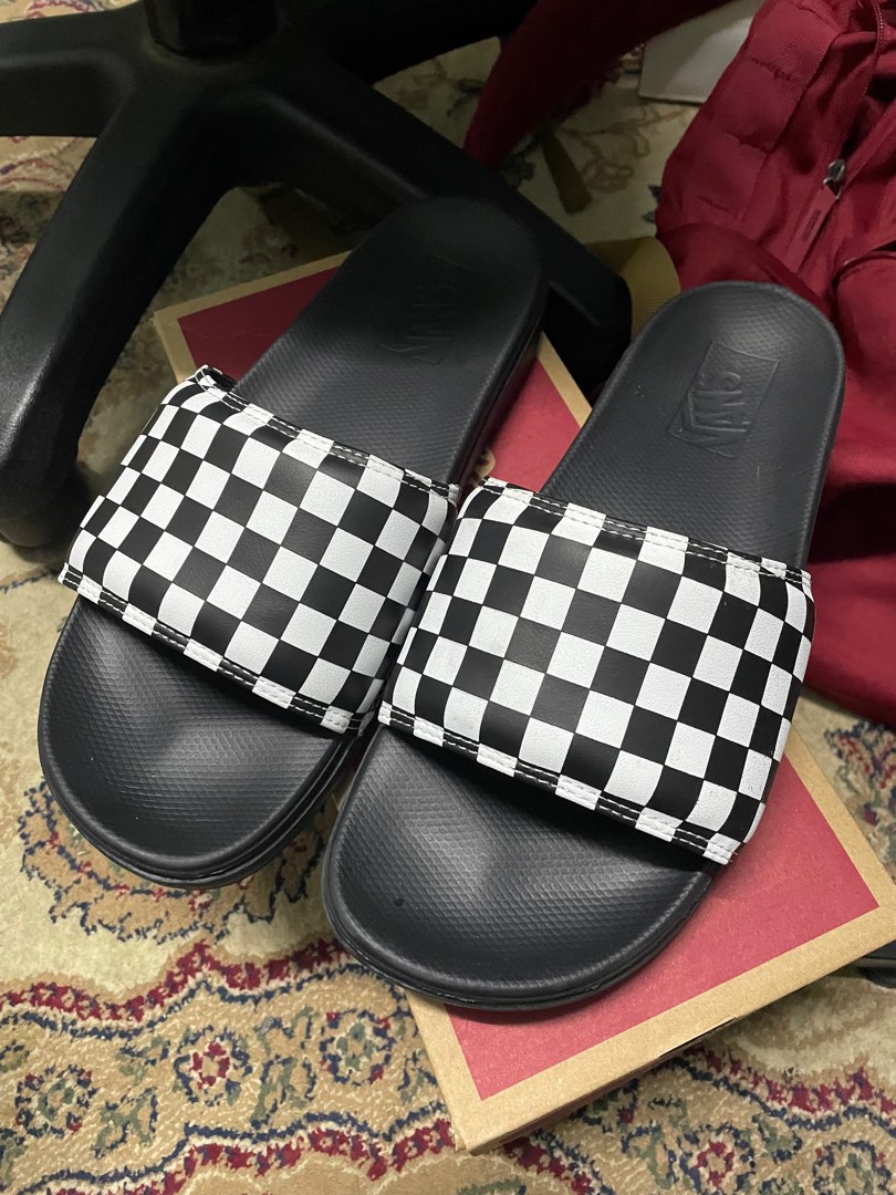 Vans checkerboard cheap slides red