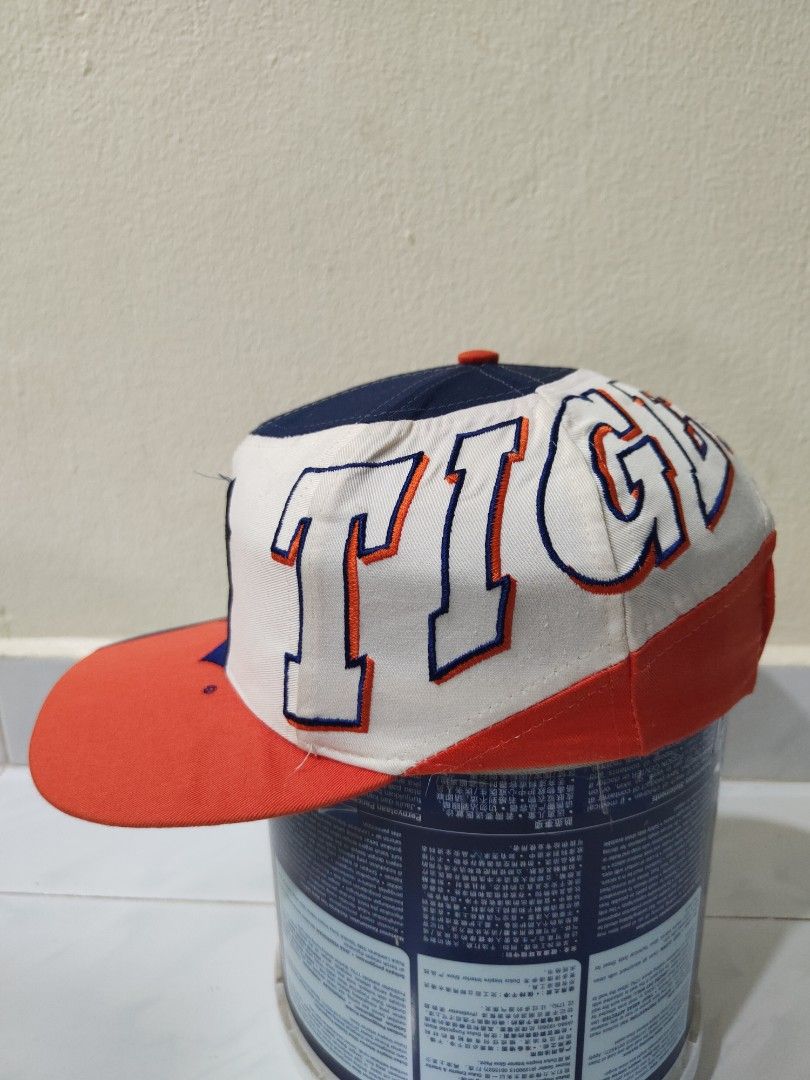 Vintage 90s Detroit Tigers Snapback by Drew Pearson 