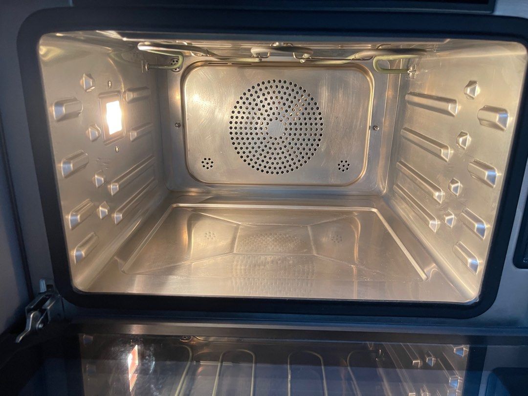 Whirlpool 4S Combi Steamer, 家庭電器, 廚房電器, 焗爐及多士爐 Carousell